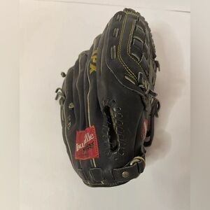 RAWLINGS RGB21 RHT. 12” Premium Derek Jeter Model Ball Glove